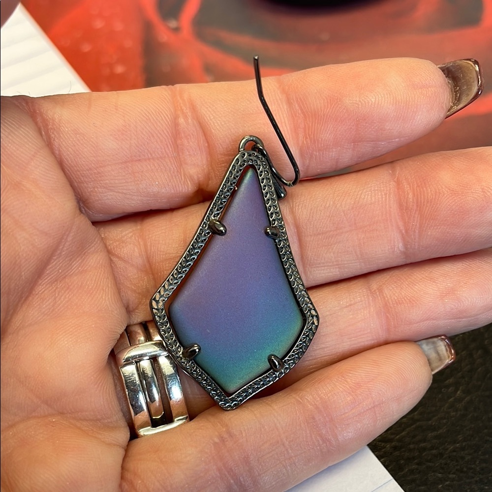 Kendra Scott Silver and Blue Geometric Earrings - Picture 4 of 7